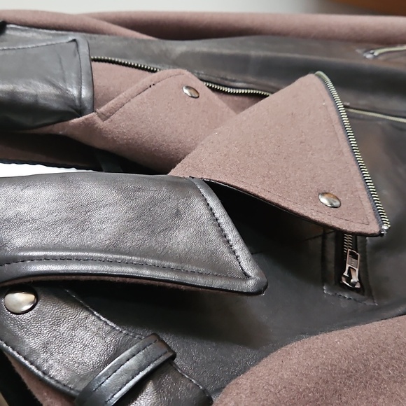 Soïa & Kyo - Elegant Brown Wool and Black Leather Detail Women's Coat - Size Med - Picture 3 of 6